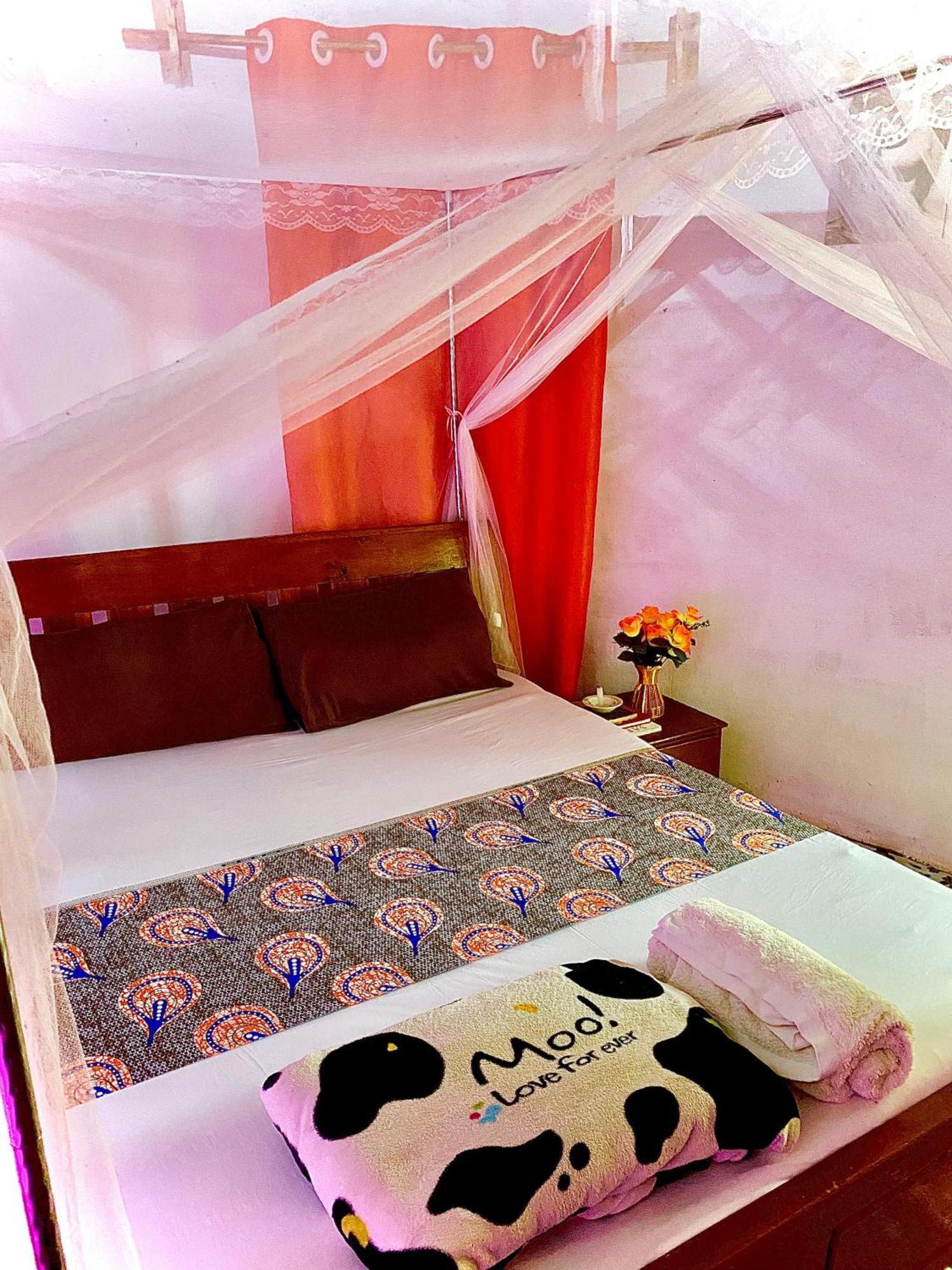 African Hut Tiny Cottage Diani Beach Exterior foto